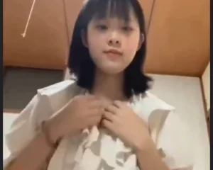 Các em giờ đi học gửi cả clip cho thầy làm thầy áp lực quá