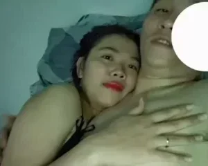 Chồng post ảnh clip vợ lên tìm bạn some để thỏa mãn