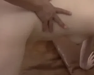 Em gái bướm hồng da trắng giỏi chiều chuộng