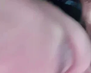 em sugar baby cực ngoan, bảo gì nghe nấy