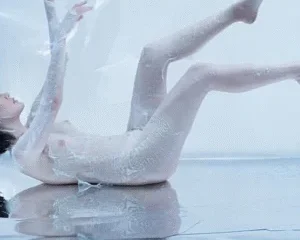 Hải Tú lại bị lộ thêm ảnh nóng lần này lộ cả chem chép