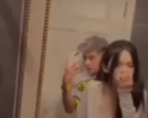 Hot ae ơi, dậy đi, cực căng tiktoker Trần Ngọc Thủy Tiên lộ clip doggy với bạn trai trước gương cực sunggg