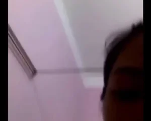 Ngực nở căng tròn ,em chỉ thích chổng mông cho anh đụ thôi :))