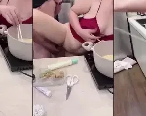 Nhờ em gái quay phim chịch chị lúc đang nấu ăn sướng quá chị đái mạnh ướt hết nhà