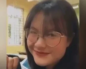 Nữ sinh cấp 3 cho anh em đây, đéo kính ngây thơ như em bé z, chịch cũng sướng thế lun