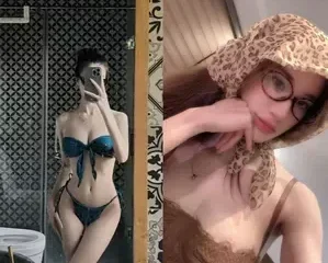 Siêu phẩm em Hotgirl Hà Thành show hàng chat xxx với bạn trai