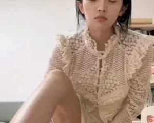 Streaming hong có che chút nào luôn