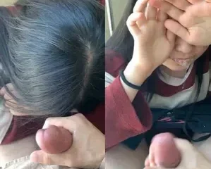 Tranh thủ mút cu bạn trai sau giờ học trên lớp